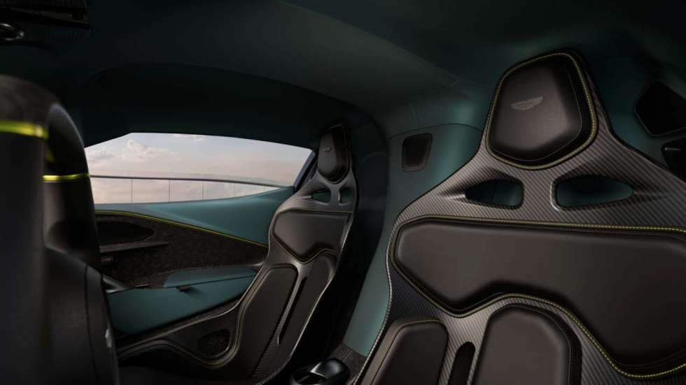 Valhalla: Η πρώτη Plug-in υβριδική Aston Martin έχει 1.079 ίππους